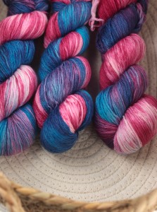 Włóczka ręcznie barwiona merino 100% 100g ( M11)      