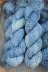 Włóczka ręcznie barwiona kid moher 6,25%  merino 87%100g ( M18)     